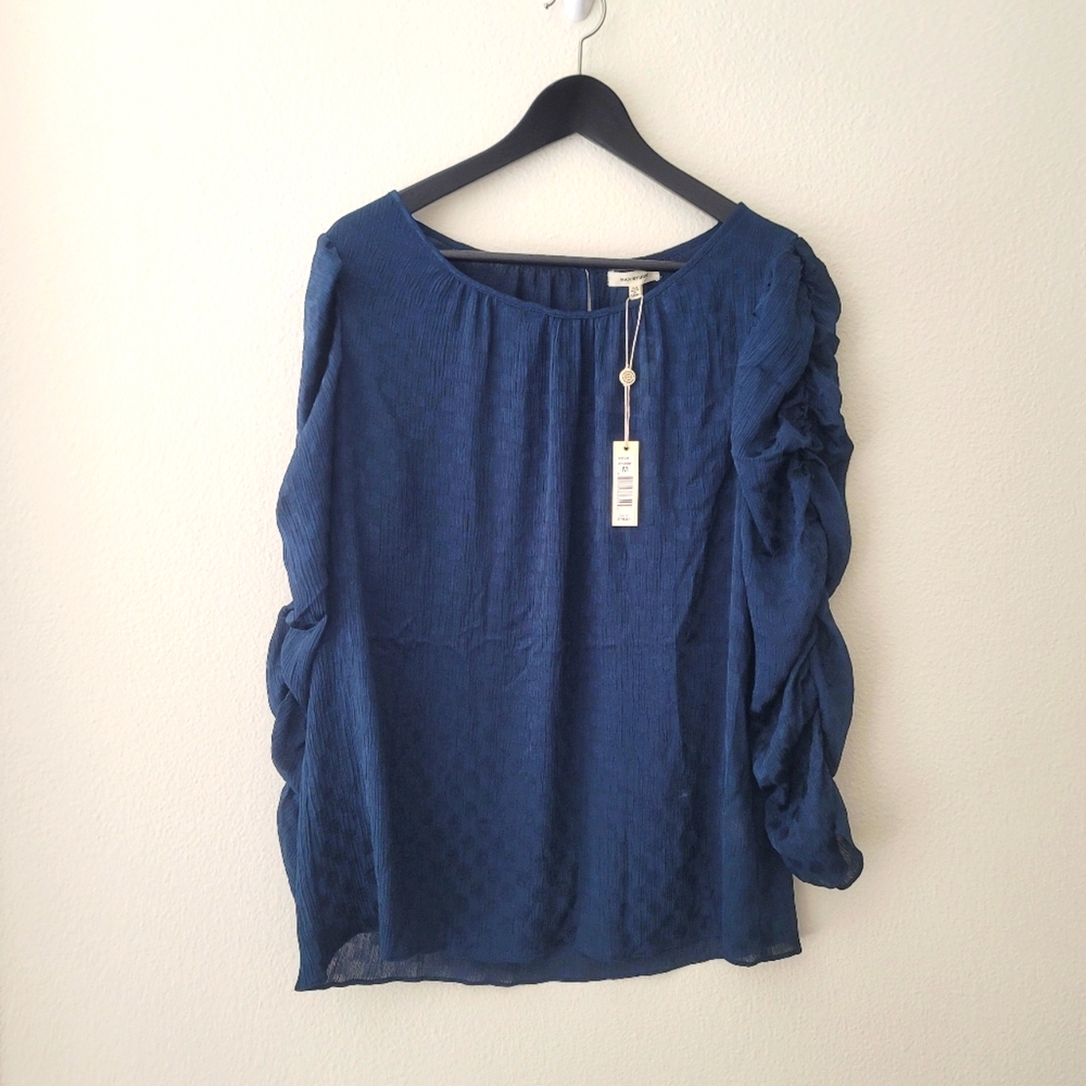 NWT MAX STUDIO Women's Jacquard Shine Dot Ruched Sleeves Blouse (M) NAVY